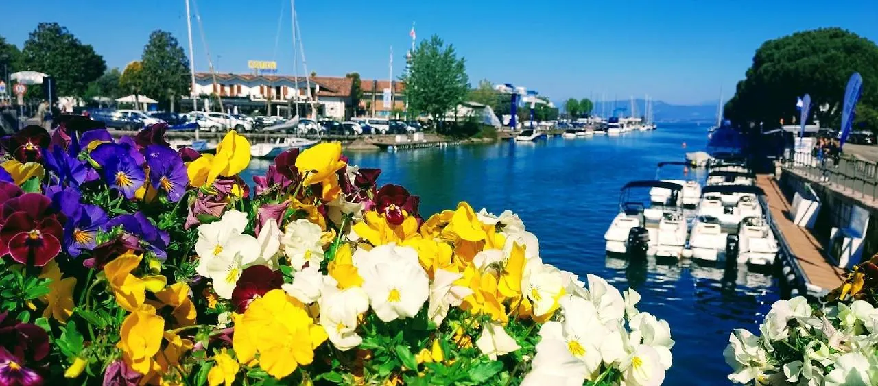 Casa Francesca Apartment Peschiera del Garda 0*,  Italy